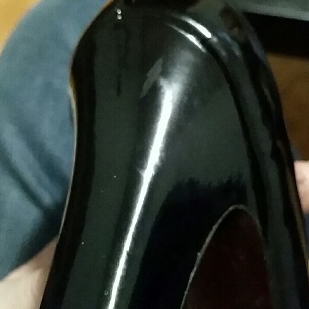 Cole Haan Patent Leather Top Stitched Heels - Picture 7 of 7